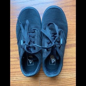 Kid’s Vans Skater Shoes all Black Sz 2.5